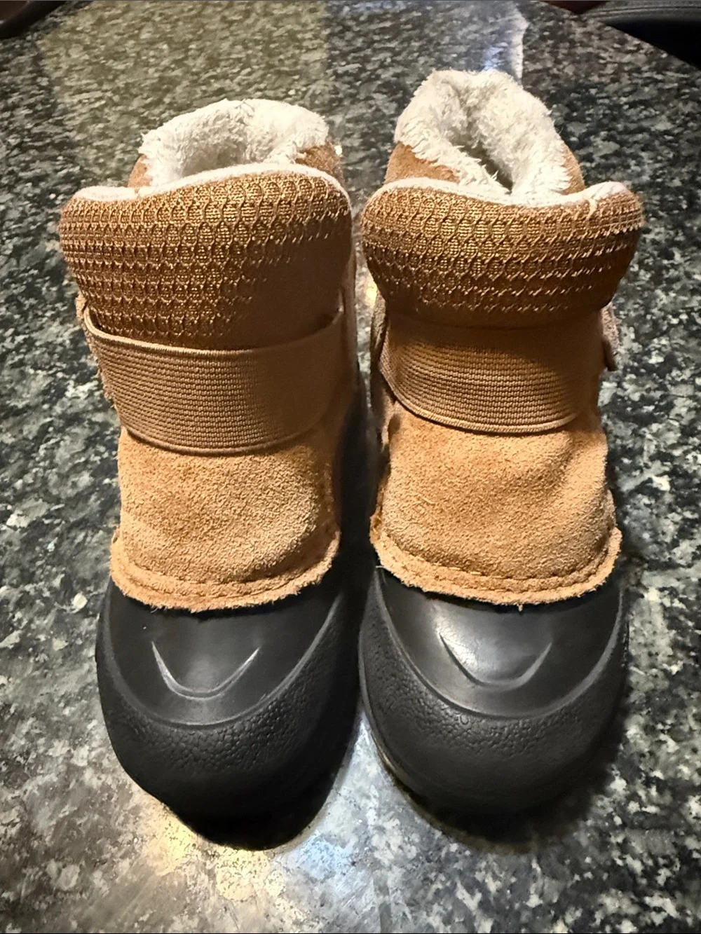 The NorthFace toddler size 8 winter boots waterproof Alpenglow II toasted brown